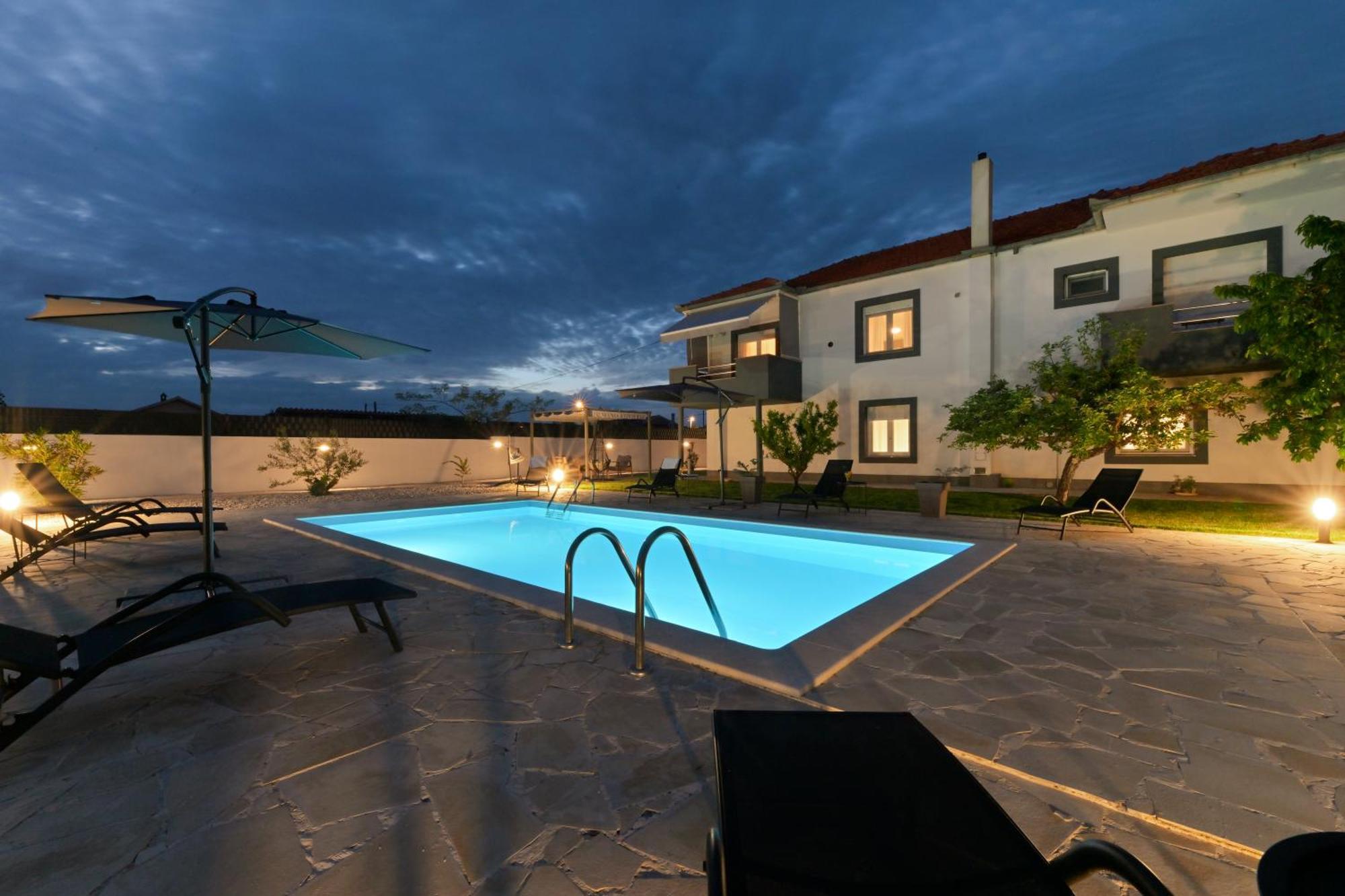 Apartment Amelie - With Pool And Sauna! Galovac  Esterno foto