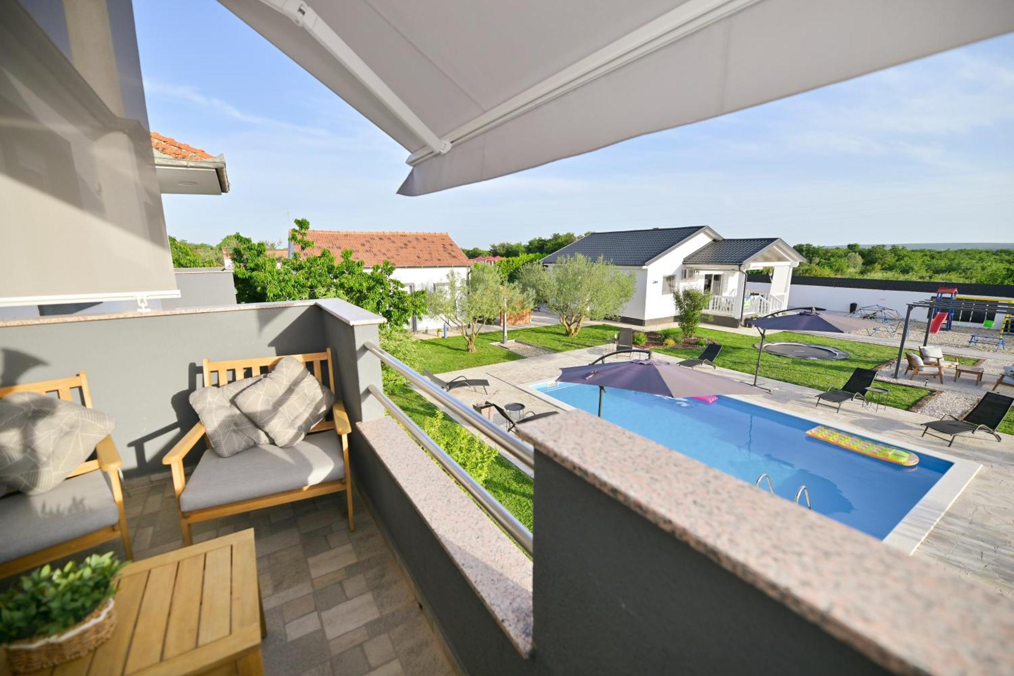 Apartment Amelie - With Pool And Sauna! Galovac  Esterno foto